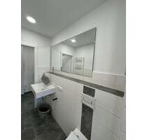 NEU SANIERT ! sonnige 2-Raum-Wohnung mit Balkon - Lengenfeld