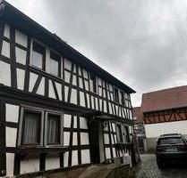 Haus zu vermieten - 990,00&nbsp;EUR Kaltmiete, ca.&nbsp; 140,00&nbsp;m&sup2; in Limeshain (PLZ: 63694)