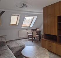 Lichtdurchflutete, möbilierte Dachgeschosswohnung 35qm - Nienburg (Saale)