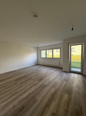 Foto - Komplett neu sanierte helle 3 Zimmer-Whg mit Balkon