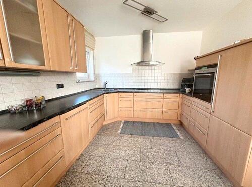 Foto - Prov.-freie TOP 4,5 Zimmer EG Whg. 102qm Garten+Garage+Terrasse!