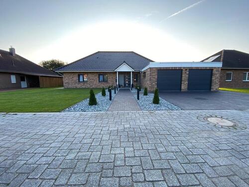 Foto - Anderlingen │ Neuwertiger Winkelbungalow mit Feldblick