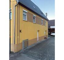 Einfamilienhaus mit Balkon, Garage & Carport – saniert 2020 - Eutingen im Gäu