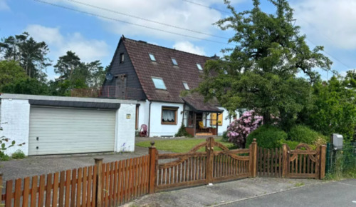 Foto - Doppelhaushälfte mit großem Garten