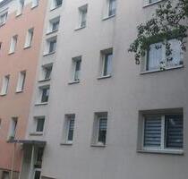 Helle 4-Raumwohnung im ruhigen Wohngebiet Rosengarten in Halle - Halle (Saale) Frohe Zukunft
