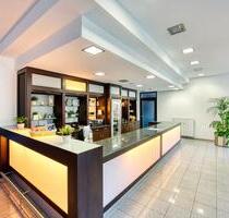 Moderne 2,5-Zimmer-Wohnung mit Freisitz in Frankfurt am Main