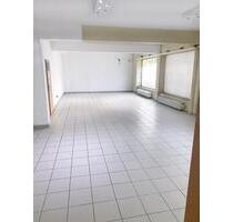 Gewerbefläche (Laden, Büro , Praxis ect.) mit Schaufenster, KS-Mi - Kassel