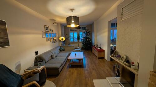 Foto - Zwischenmiete: Großzügige 3-Zimmer-Wohnung mit Kamin & Balkon