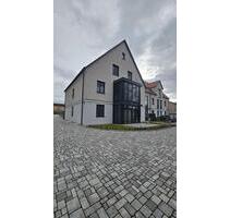 Neuwertige 3 Zimmer Wohnung mit Balkon in TOP Wohnlage von Nördlingen zu vermieten