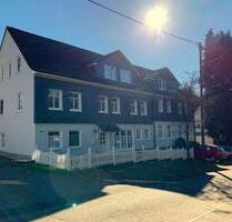 Gepflegte 2-Zimmer-Wohnung mit Einbauküche und Stellplatz in Waldbröl-Bladersbach