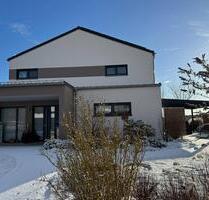 Modernes, hochwertiges EFH mit PV-Anlage u. Einliegerwohnung - Eschenbach in der Oberpfalz