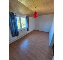 Ruhige 5 Zimmer Wohnung auf dem Land - Weste