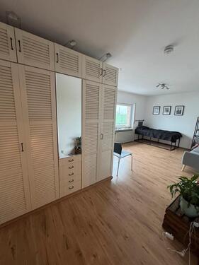 Foto - Moderne 1-Zimmerwohnung mit Einbauküche und Balkon