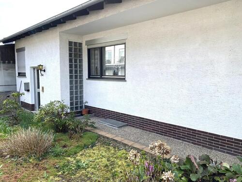 Foto - Reihenmittelhaus 157 m² Wohnfläche Wintergarten & 2 Garagen