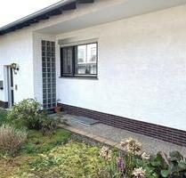 Reihenmittelhaus 157 m² Wohnfläche Wintergarten & 2 Garagen - Breuberg