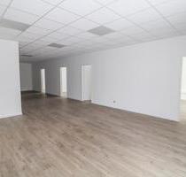 ERSTBEZUG - MIETE! Moderne Gewerbefläche in Kreyenbrück - Citynähe! - Oldenburg