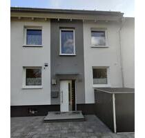 Kernsaniertes Reihenhaus - zentral und ruhig gelegen - Wolfsburg