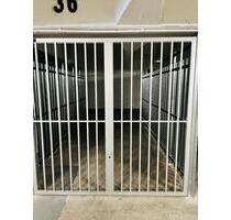 Absperrbare Tiefgaragen Box: Lockable underground garage: Solln - München Thalkirchen-Obersendling-Forstenried-Fürstenried-S