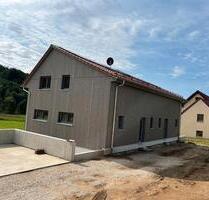 Neubau KfW 40 Doppelhaus mit integrierter Einliegerwohnung! - Berg bei Neumarkt in der Oberpfalz Neubau KfW 40 Doppelhaus mit integrierter Einliegerwohnung! - Berg bei Neumarkt in der Oberpfalz