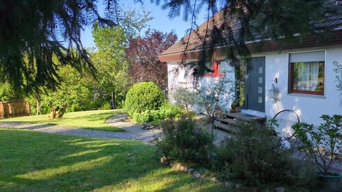 Foto - Charmantes Familienhaus mit großem Garten, Balkon, viel Potenzial