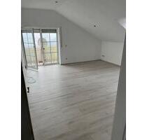 2 Zimmer Dachgeschoss-Wohnung in Plattling - Winzer