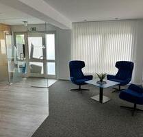 Helle und großzügige Büro-, Praxis-, oder Ladenfläche in zentrale - Hünfeld