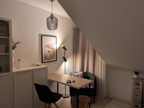 Foto - Schönes 1-Zimmer-Apartment im 4. OG mit Aufzug