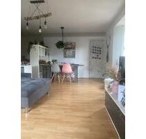 Vermiete: Helle, renovierte 2,5 Zimmer-Wohnung, Teurershof - Wüstenrot