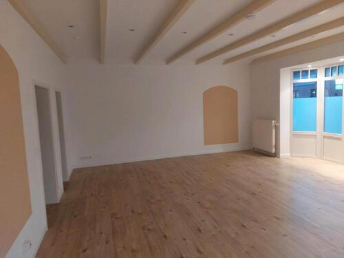 Foto - Wohnung oder Gewerbe mitten in Tarp!