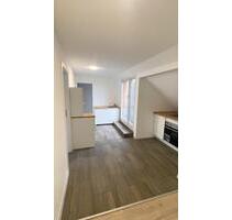 Nachmieter für neu sanierte WG mit 2 Balkonen in Leipzig - Eisfeld