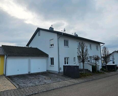 Foto - Doppelhaushälfte - 1.200,00 EUR Kaltmiete,