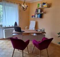 Schöner Praxisraum in Schwabing für € 400,-- (2 Tage pro Woche) - München Schwabing-Freimann