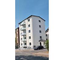 Sonnige 4 ZKB mit Balkon - 900,00 EUR Kaltmiete, ca.  97,00 m² in Eisenach (PLZ: 99817)