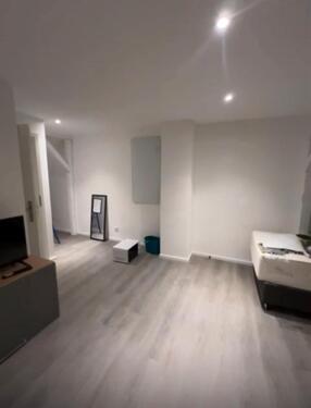 Foto - ***Neu renovierte 1-ZimmerWohnung in HU ***