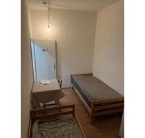 Möbliertes Zimmer in Gärtringen (Nähe S-Bahn)