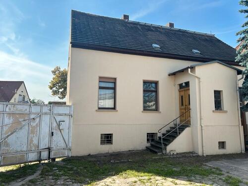 Foto - Mehrfamilienhaus, Wohnhaus in Staßfurt