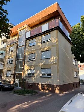 Foto - 2-Zimmer-Wohnung in KL-Zentrum mit Balkon & Garage – von privat