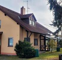 Großes Haus in Amberg mit modernem Wohn-Essbereich zu vermieten