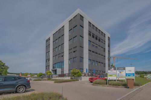 Foto - Moderne Bürofläche direkt an der Autobahn