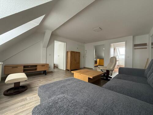 Foto - 2Raum- Dachwohnung, Wohnung in der City, voll möbliert
