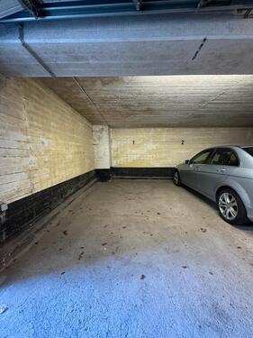 Foto - Tiefgaragenstellplatz zu vermieten – Kieler Straße 702