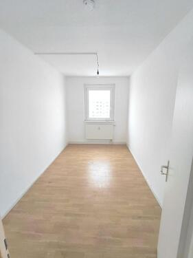 Foto - Helle 3-Zimmer-Wohnung mit Balkon in Borna