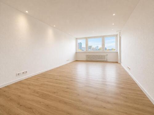 Foto - Renovierte 3-Zimmer-Wohnung mit Balkon und Stellplatz