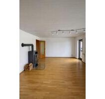 4-Zimmer Wohnung mit Balkon in Eglfing zu vermieten