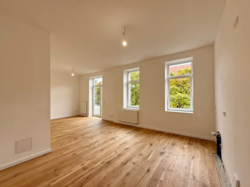 Foto - 4-Zimmer-Wohnung mit Balkon und Garage – Frisch renoviert