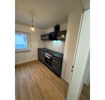 Frauen-WG Neugründung in moderner 4-Zimmer Wohnung mit Balkon - Heidelberg Kirchheim