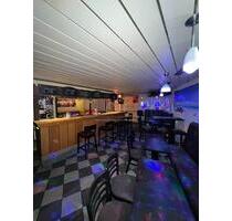 Aufgepasst: Stilvolle Bar im Stadtzentrum von Hemmoor mit Inventar zu vermieten