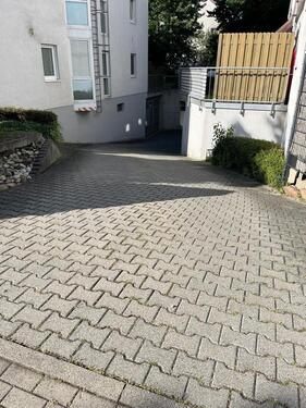 Foto - Tiefgaragenstellplatz - 65,00 EUR Miete,
