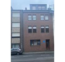 Haus für Großfamilie - 470.000,00 EUR Kaufpreis, ca.  300,00 m² in Mönchengladbach (PLZ: 41236) Süd