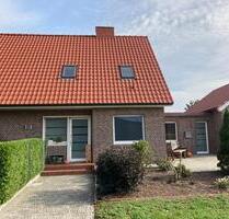 Geflegtes Einfamilienhaus mit 1078m² großem Grundstück - Rhede (Ems)
